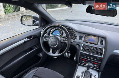 Позашляховик / Кросовер Audi Q7 2012 в 
