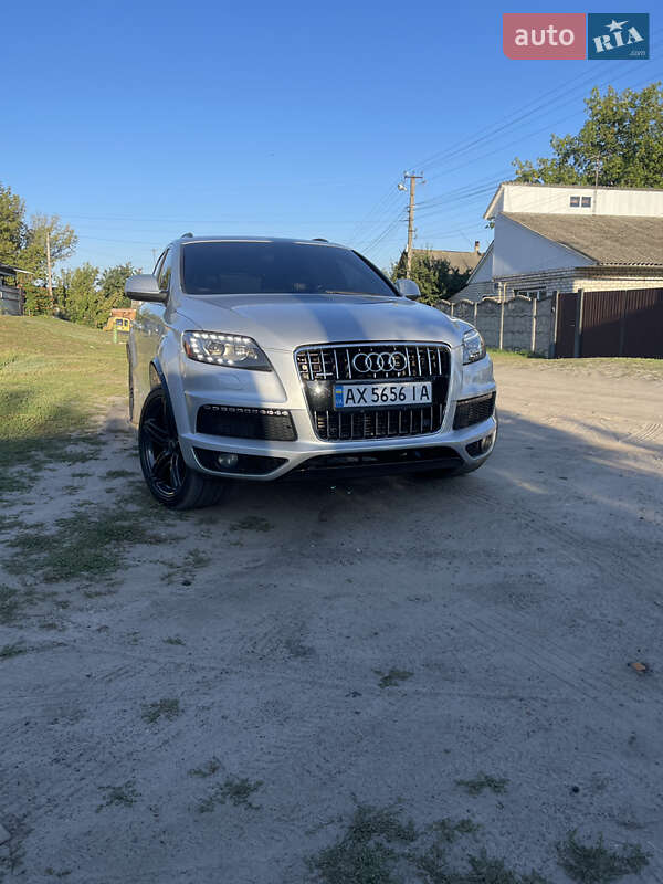 Внедорожник / Кроссовер Audi Q7 2013 в Харькове