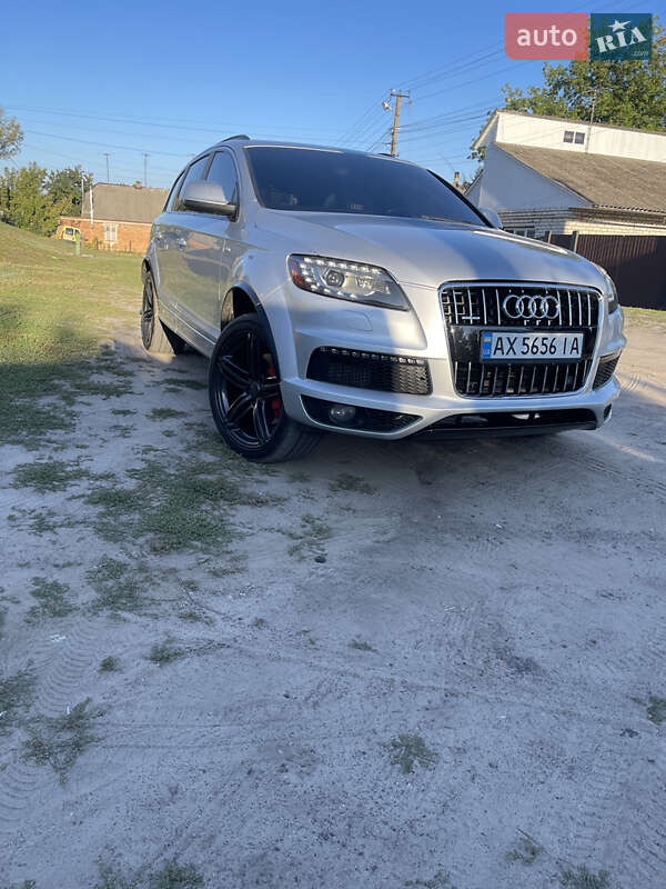 Внедорожник / Кроссовер Audi Q7 2013 в Харькове
