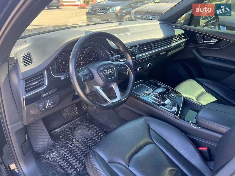 Позашляховик / Кросовер Audi Q7 2016 в Одесі фото 14 Позашляховик / Кросовер Audi Q7 2016 в Одесі
