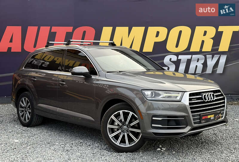 Позашляховик / Кросовер Audi Q7 2017 в Стрию