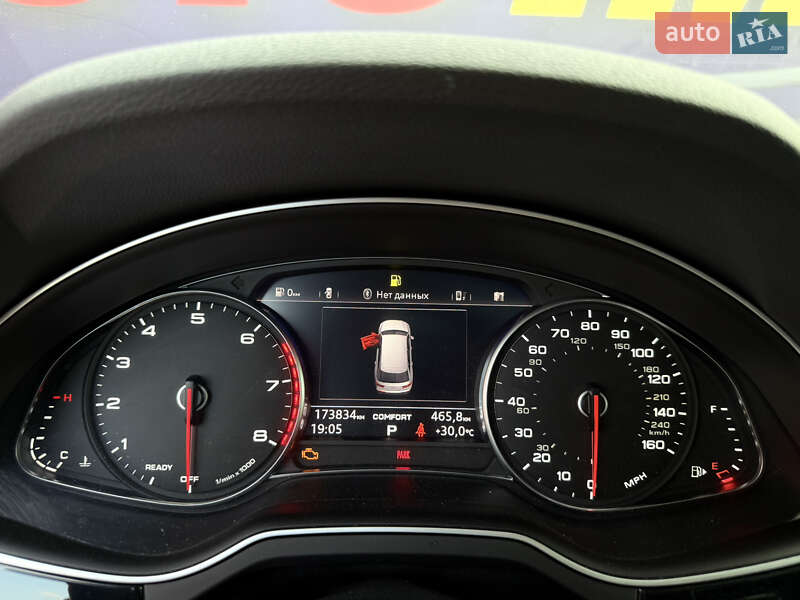 Позашляховик / Кросовер Audi Q7 2017 в Стрию