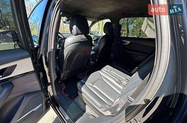 Позашляховик / Кросовер Audi Q7 2016 в 