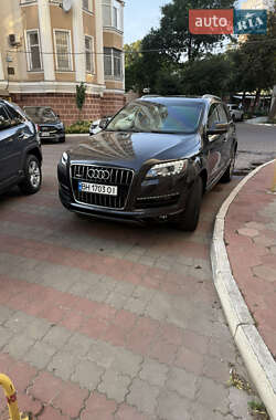 Внедорожник / Кроссовер Audi Q7 2012 в 