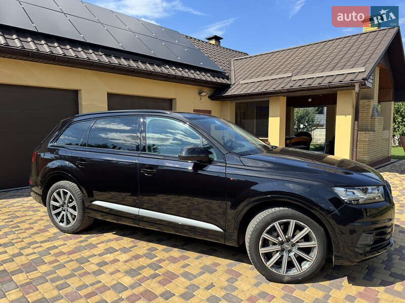 Внедорожник / Кроссовер Audi Q7 2018 в Харькове