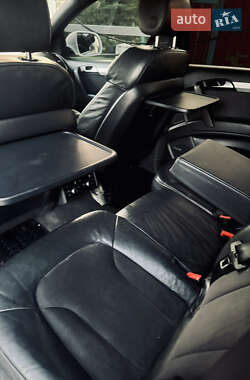 Внедорожник / Кроссовер Audi Q7 2010 в 