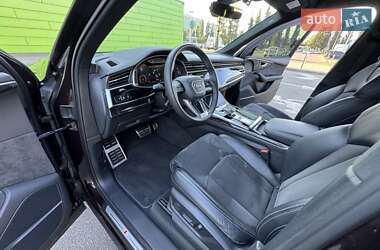 Позашляховик / Кросовер Audi Q7 2022 в 