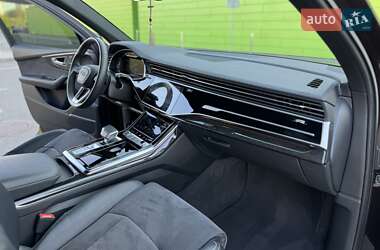Позашляховик / Кросовер Audi Q7 2022 в 