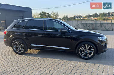 Внедорожник / Кроссовер Audi Q7 2023 в 