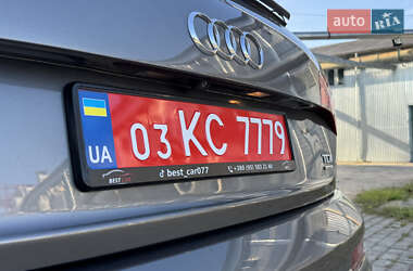Позашляховик / Кросовер Audi Q7 2012 в 