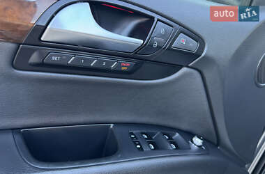 Позашляховик / Кросовер Audi Q7 2012 в 