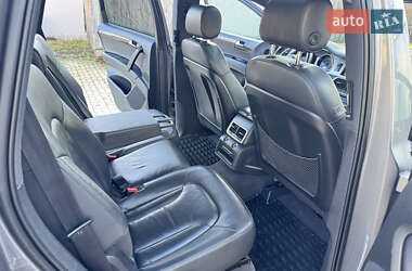 Позашляховик / Кросовер Audi Q7 2012 в 