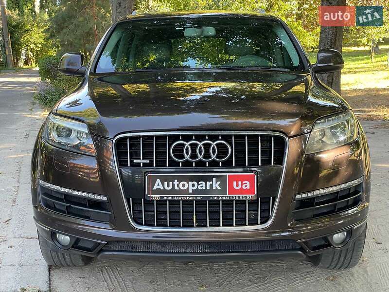 Позашляховик / Кросовер Audi Q7 2010 в Києві фото 3 Позашляховик / Кросовер Audi Q7 2010 в Києві
