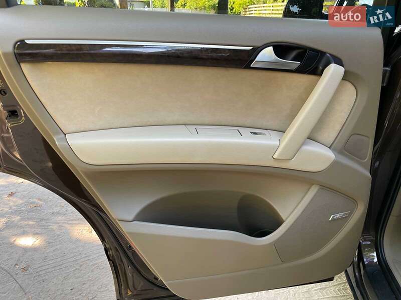 Позашляховик / Кросовер Audi Q7 2010 в Києві фото 17 Позашляховик / Кросовер Audi Q7 2010 в Києві