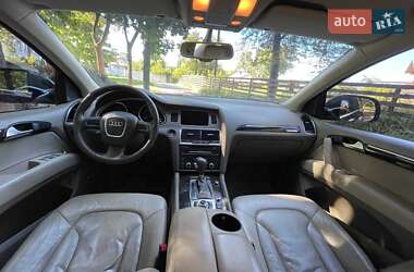 Внедорожник / Кроссовер Audi Q7 2010 в 