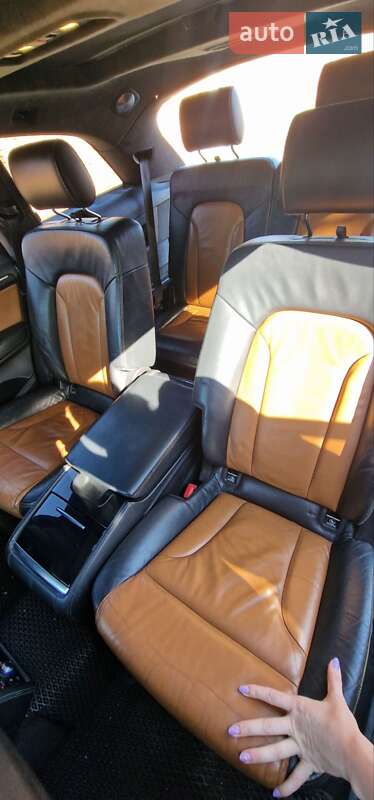 Позашляховик / Кросовер Audi Q7 2009 в Києві