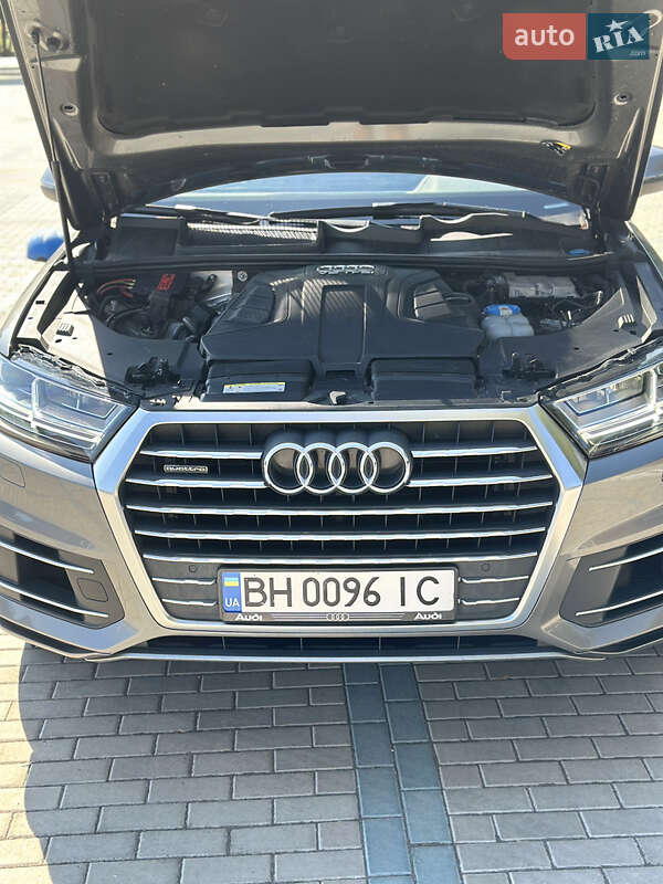 Позашляховик / Кросовер Audi Q7 2015 в Ізмаїлі