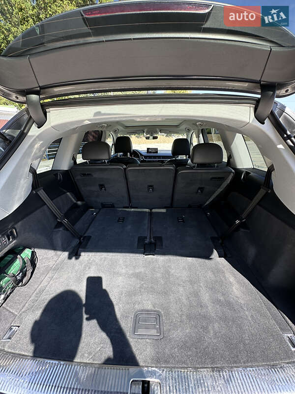 Позашляховик / Кросовер Audi Q7 2015 в Ізмаїлі