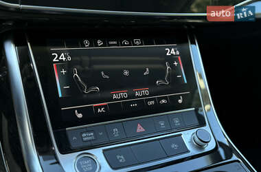 Позашляховик / Кросовер Audi Q7 2022 в 