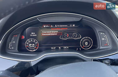 Позашляховик / Кросовер Audi Q7 2019 в 
