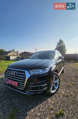 Внедорожник / Кроссовер Audi Q7 2019 в 