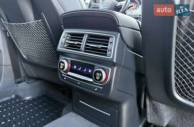 Внедорожник / Кроссовер Audi Q7 2015 в 
