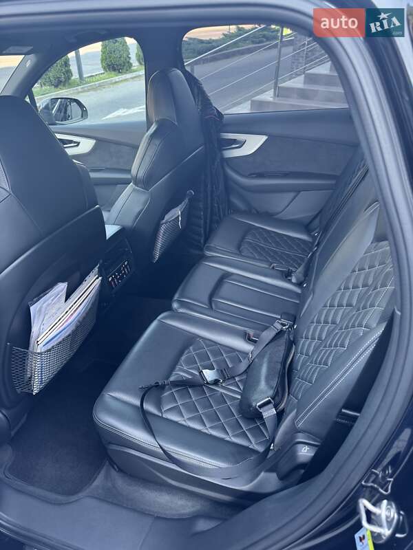 Позашляховик / Кросовер Audi Q7 2020 в Львові