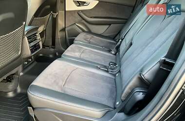 Внедорожник / Кроссовер Audi Q7 2023 в 