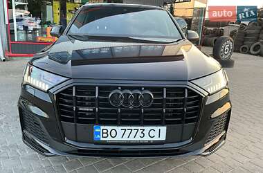 Внедорожник / Кроссовер Audi Q7 2023 в 