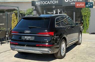 Позашляховик / Кросовер Audi Q7 2019 в 