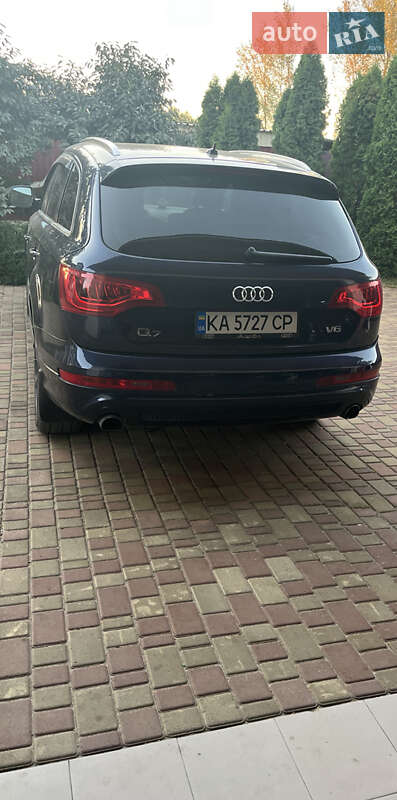 Внедорожник / Кроссовер Audi Q7 2012 в Киеве