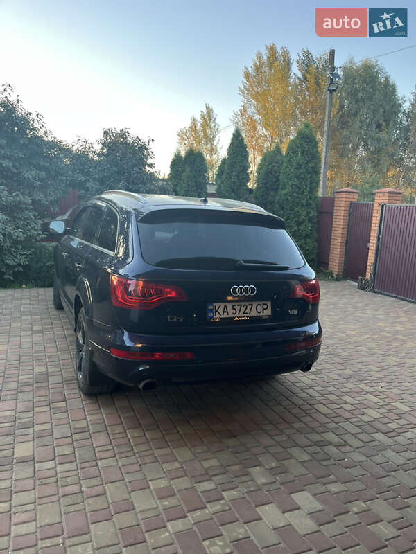 Внедорожник / Кроссовер Audi Q7 2012 в Киеве
