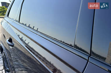 Позашляховик / Кросовер Audi Q7 2020 в 