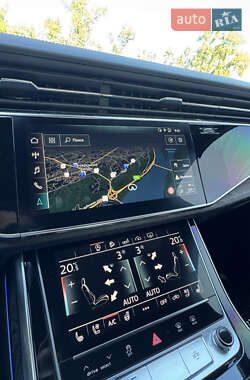 Позашляховик / Кросовер Audi Q7 2020 в 