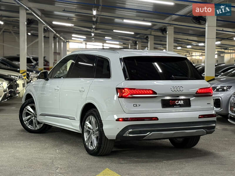 Позашляховик / Кросовер Audi Q7 2021 в Одесі фото 12 Позашляховик / Кросовер Audi Q7 2021 в Одесі