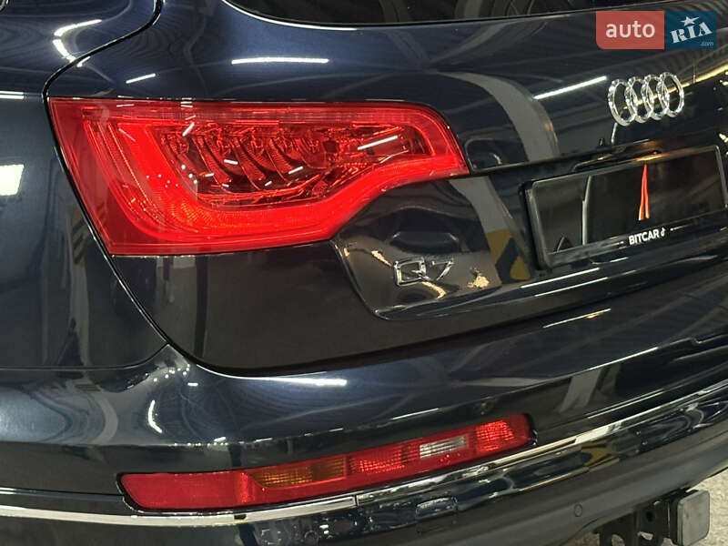 Позашляховик / Кросовер Audi Q7 2012 в Одесі
