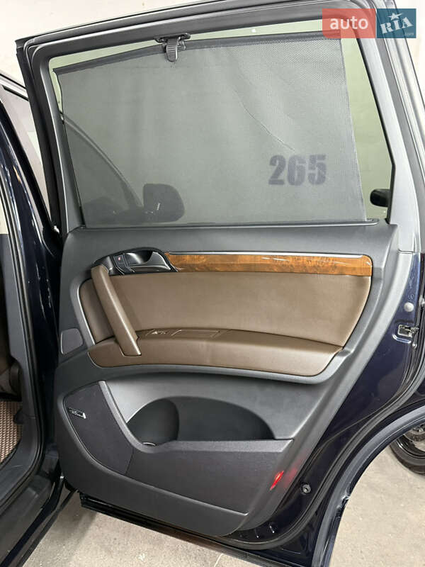 Позашляховик / Кросовер Audi Q7 2012 в Одесі