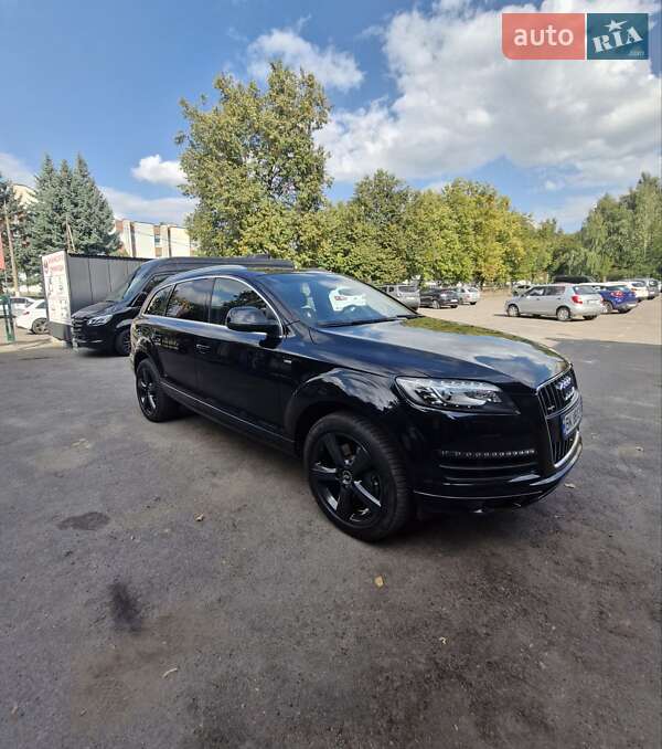 Внедорожник / Кроссовер Audi Q7 2014 в Ровно