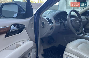 Внедорожник / Кроссовер Audi Q7 2015 в 