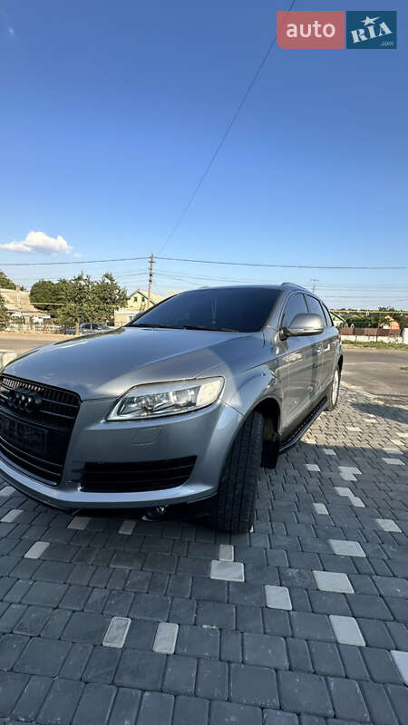 Внедорожник / Кроссовер Audi Q7 2007 в Одессе