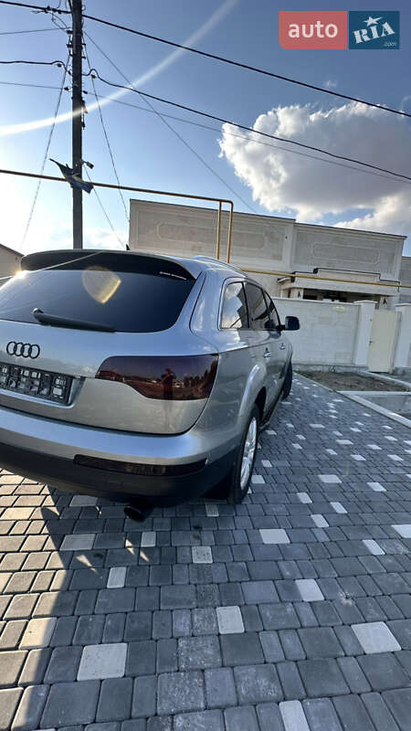 Внедорожник / Кроссовер Audi Q7 2007 в Одессе