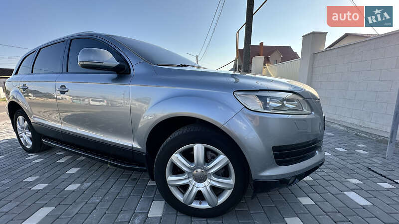 Внедорожник / Кроссовер Audi Q7 2007 в Одессе