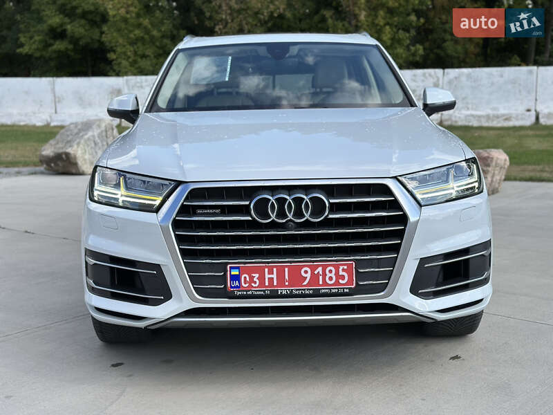 Внедорожник / Кроссовер Audi Q7 2016 в Луцке