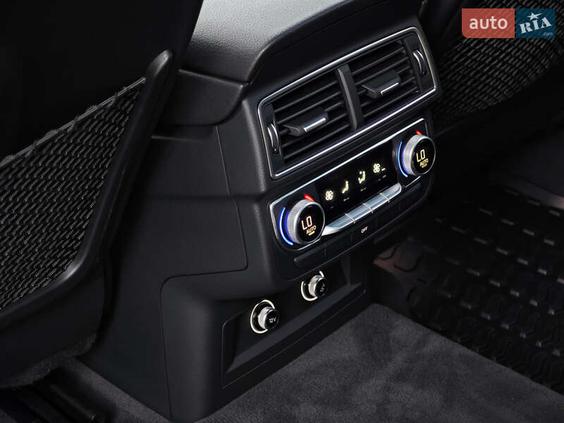 Позашляховик / Кросовер Audi Q7 2018 в Дубні фото 45 Позашляховик / Кросовер Audi Q7 2018 в Дубні