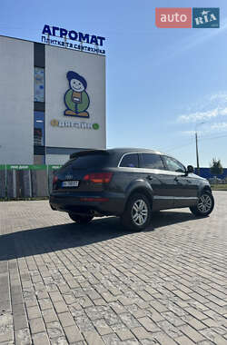 Внедорожник / Кроссовер Audi Q7 2007 в 