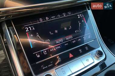 Позашляховик / Кросовер Audi Q7 2022 в 