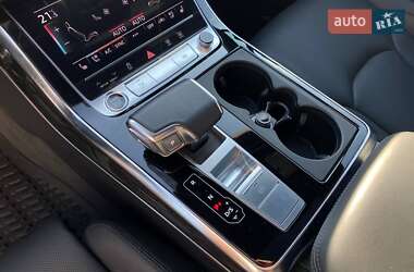 Позашляховик / Кросовер Audi Q7 2022 в 