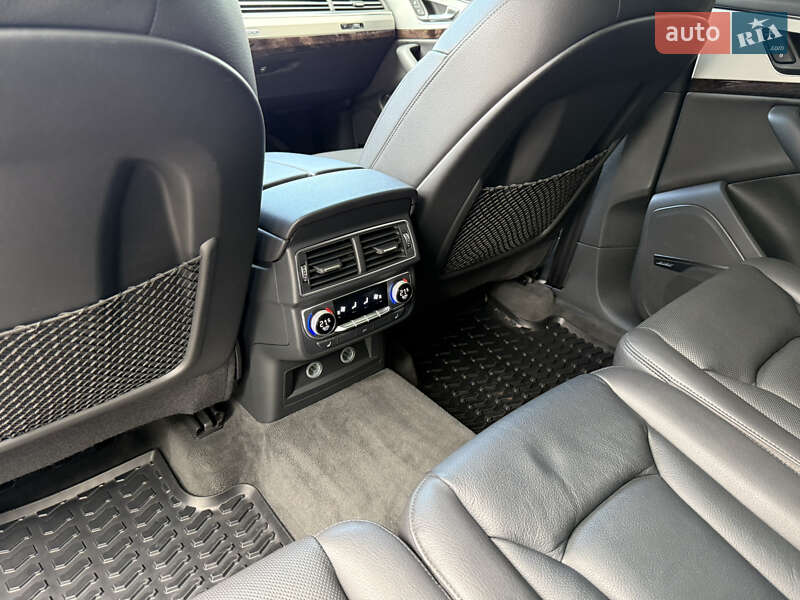 Внедорожник / Кроссовер Audi Q7 2018 в Коломые фото 36 Внедорожник / Кроссовер Audi Q7 2018 в Коломые