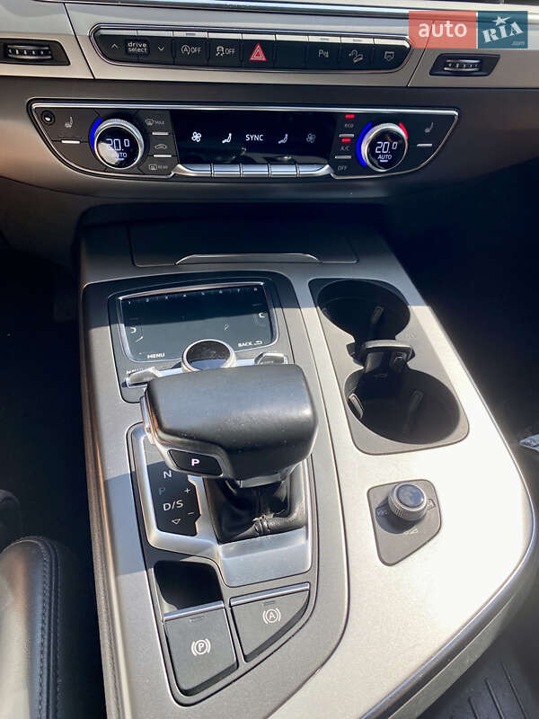 Позашляховик / Кросовер Audi Q7 2018 в Кременчуці