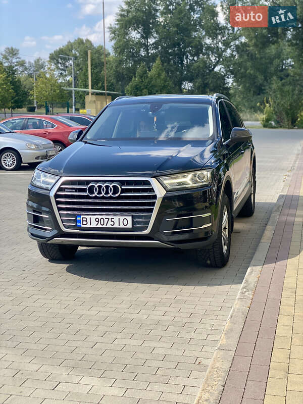 Позашляховик / Кросовер Audi Q7 2018 в Кременчуці